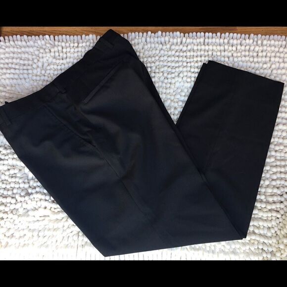 COPY - HUGO
BOSS dress pants   - Picture 1 of 8
